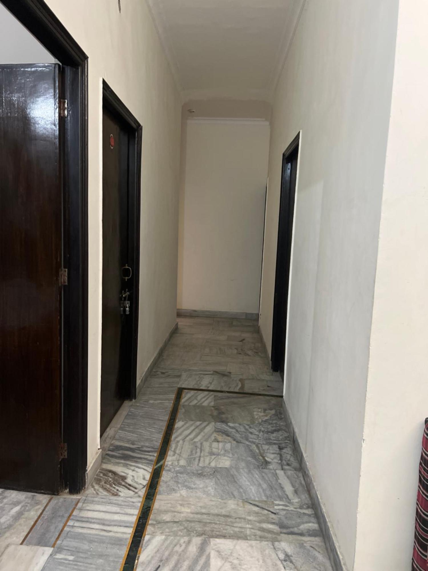 Raja Guest House -- Jalandhar Railway Station -- For Family, Couples, Travellers Exterior foto