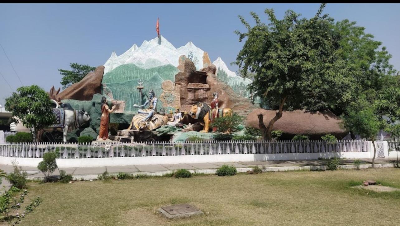Raja Guest House -- Jalandhar Railway Station -- For Family, Couples, Travellers Exterior foto